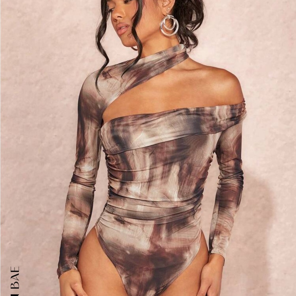 Asymmetrical Long Sleeve Bodysuit